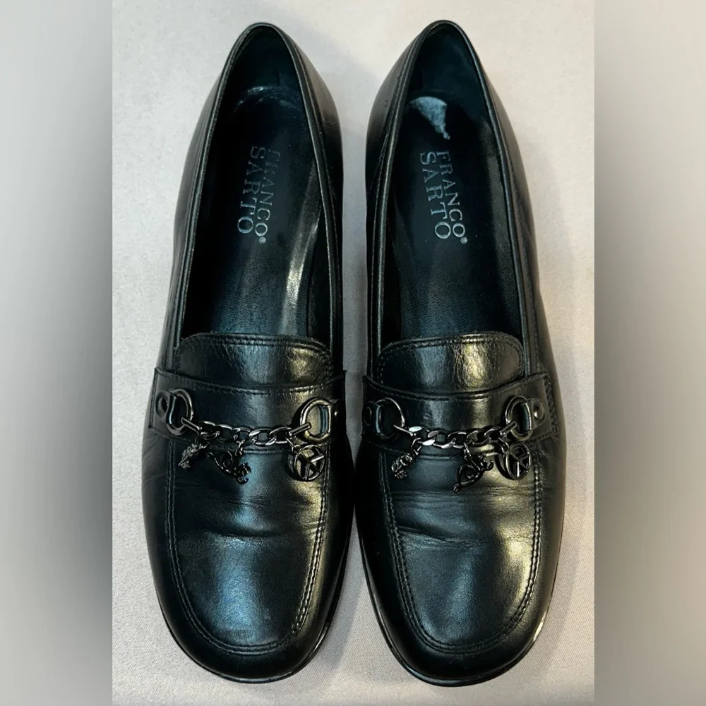 Franco Sarto- Women’s Black Leather Peace & Love Chain Loafers (7.5) - Picture 3 of 14